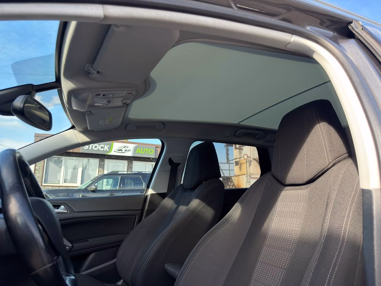 Peugeot 308 фото 18