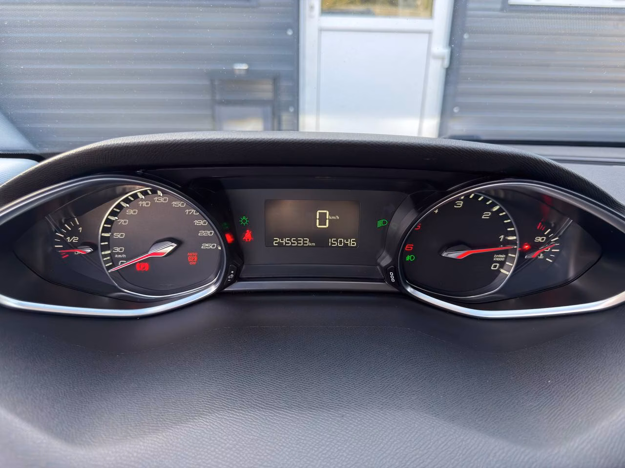 Peugeot 308 фото 19