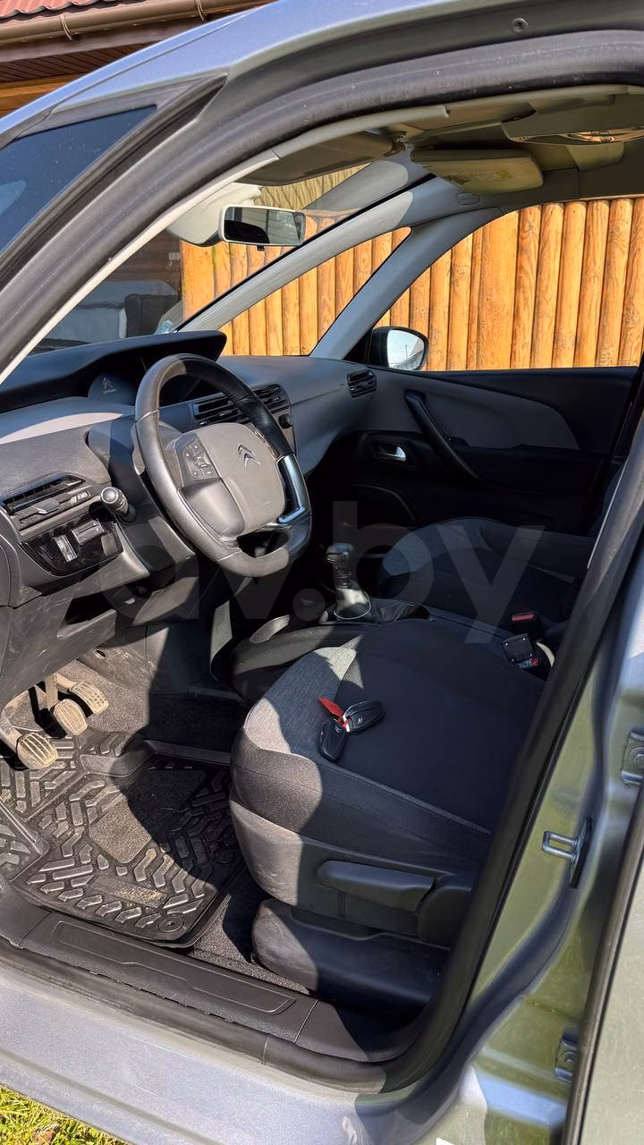 Citroen C4 Grand Spacetourer фото 6
