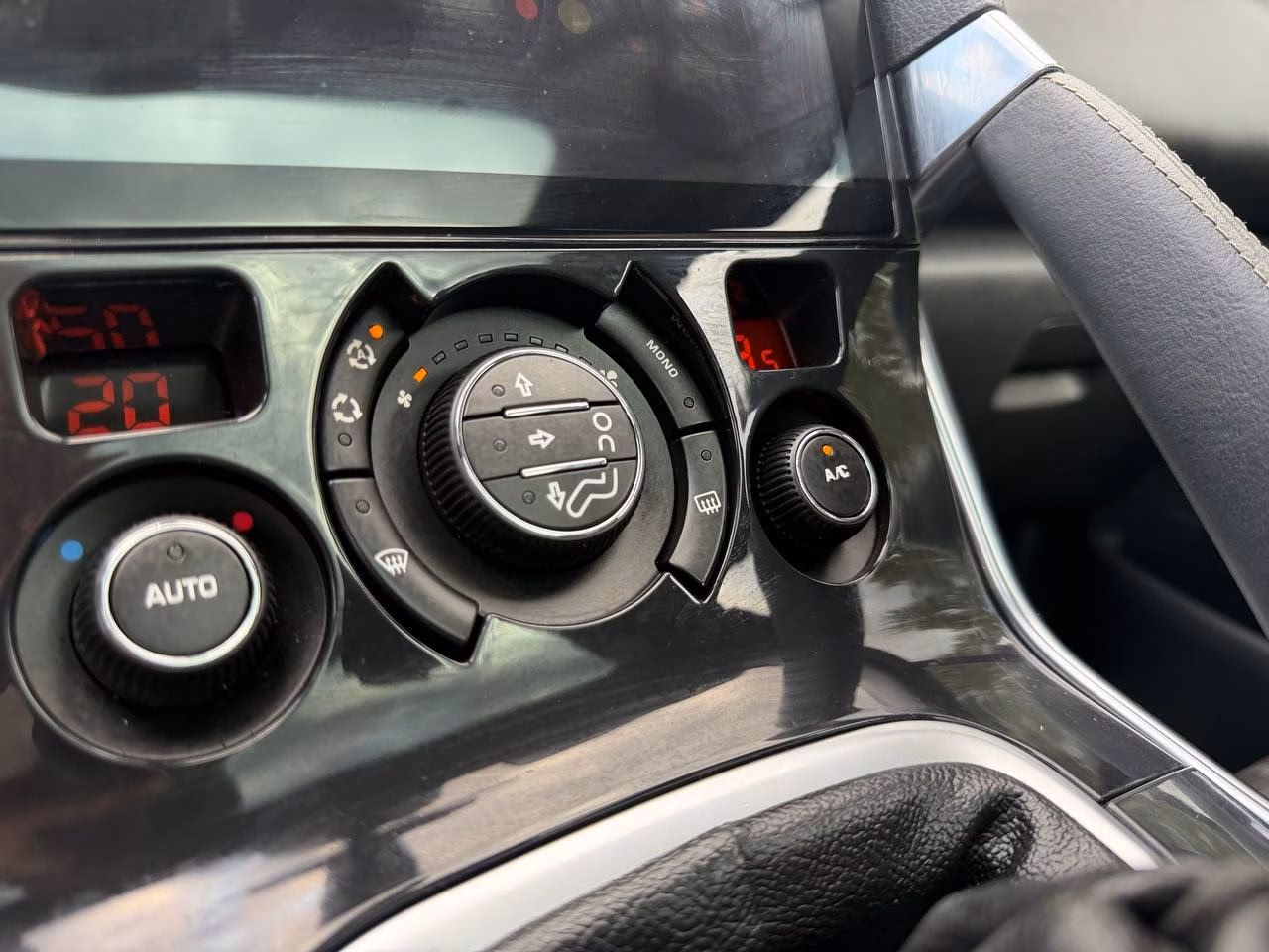 Peugeot 3008 фото 15