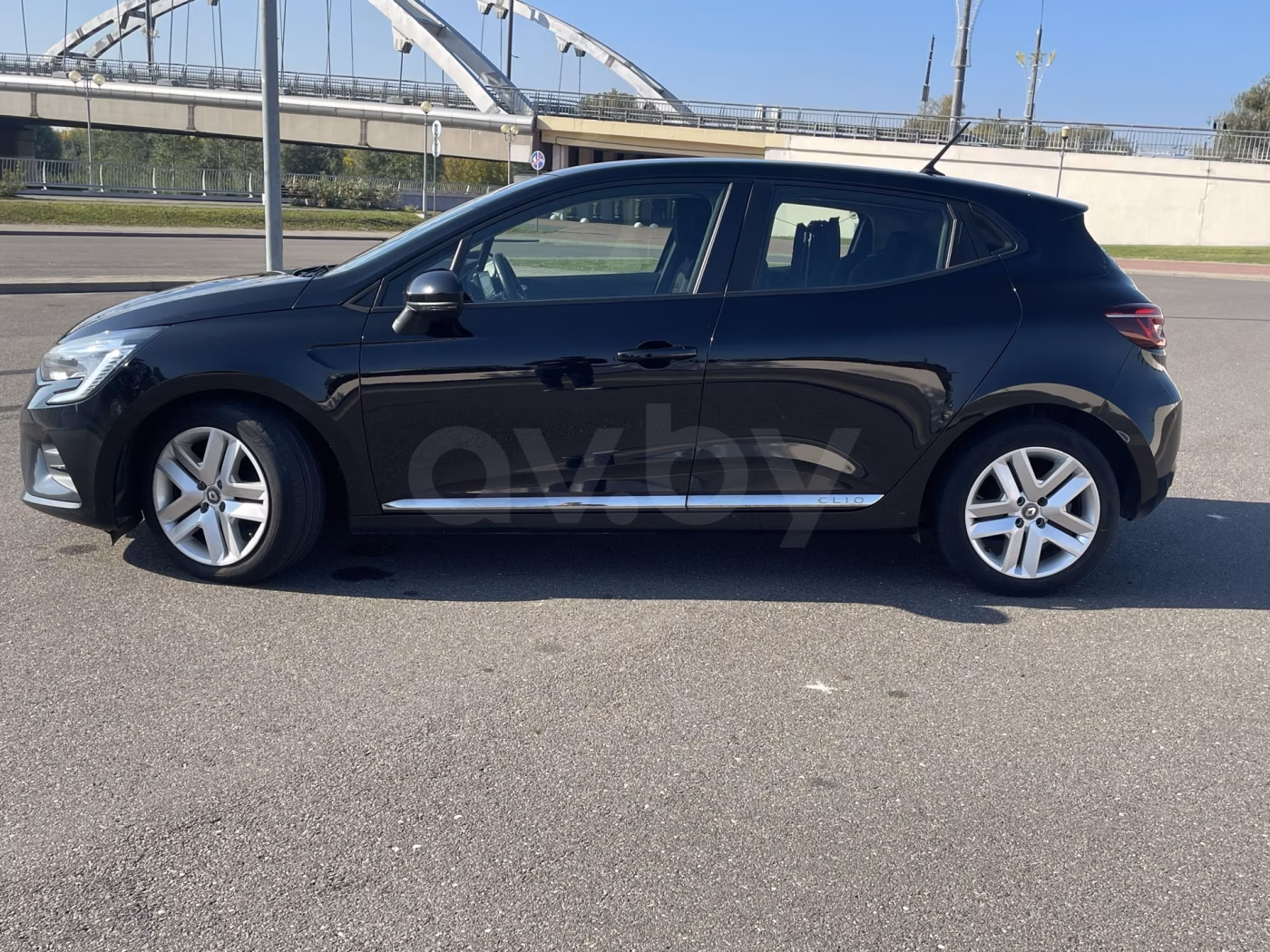 Renault Clio фото 2