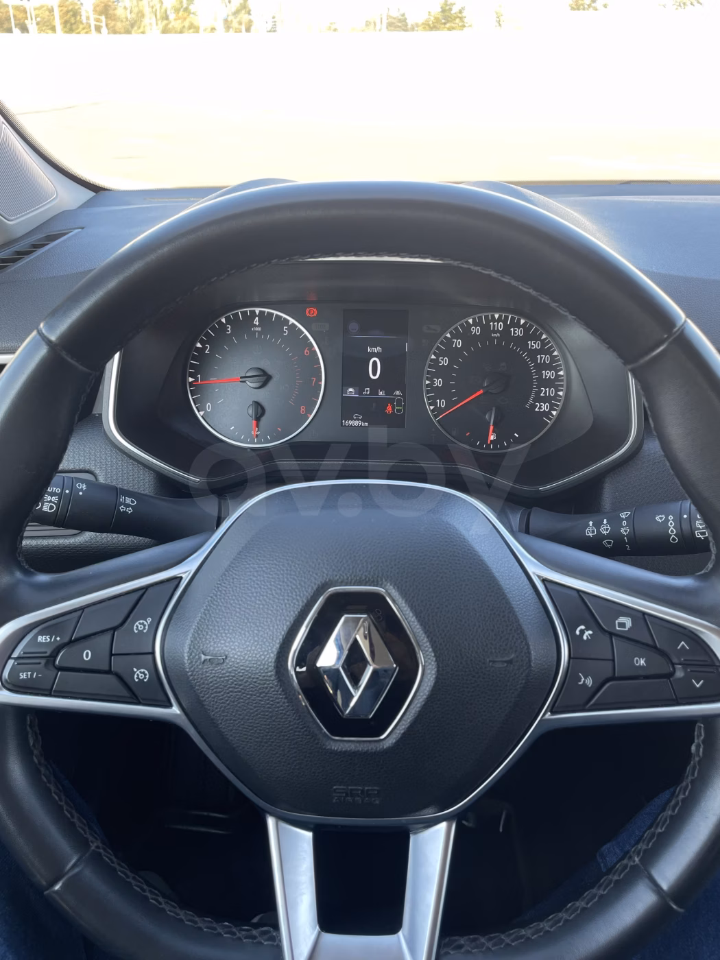 Renault Clio фото 18