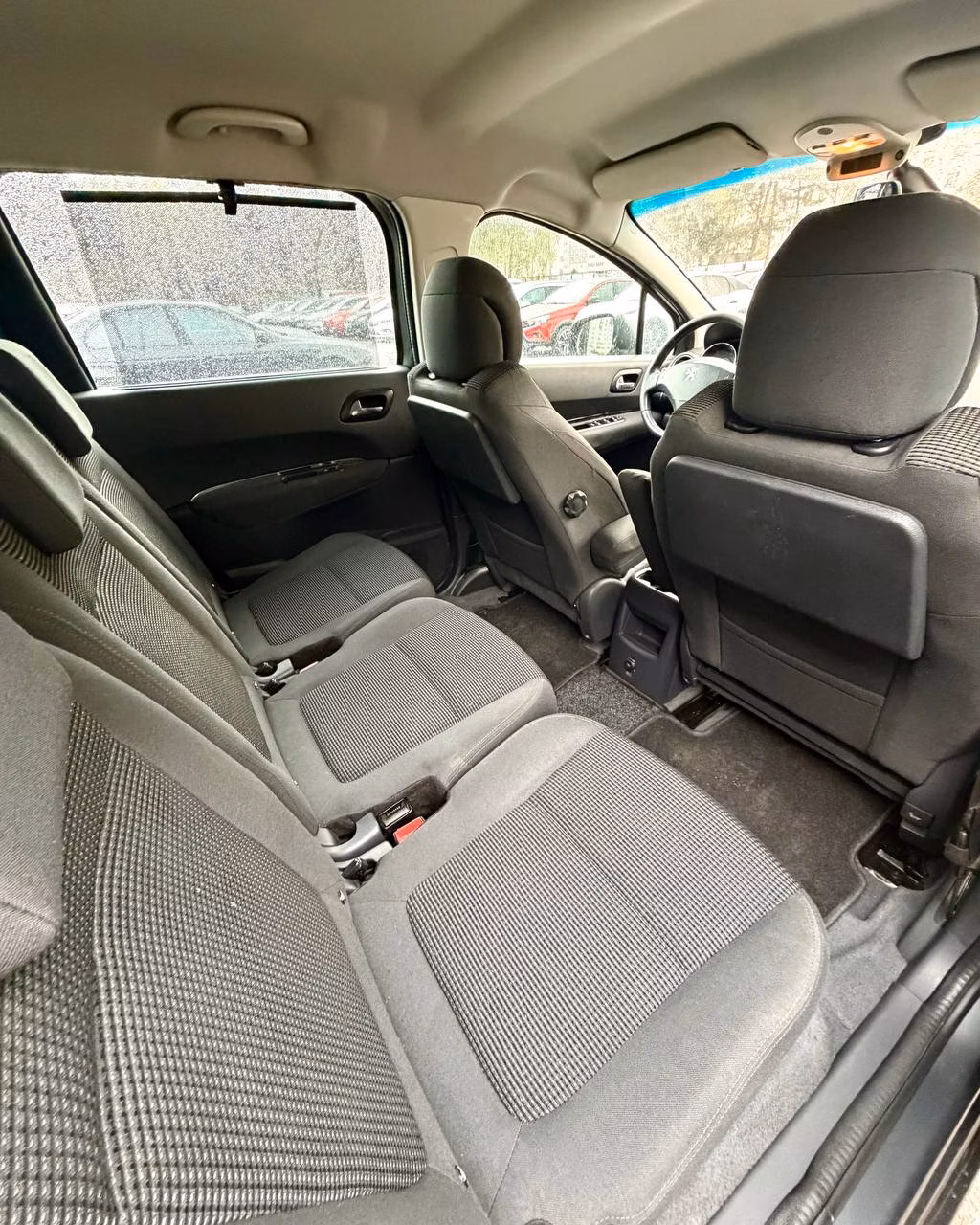 Peugeot 5008 фото 14