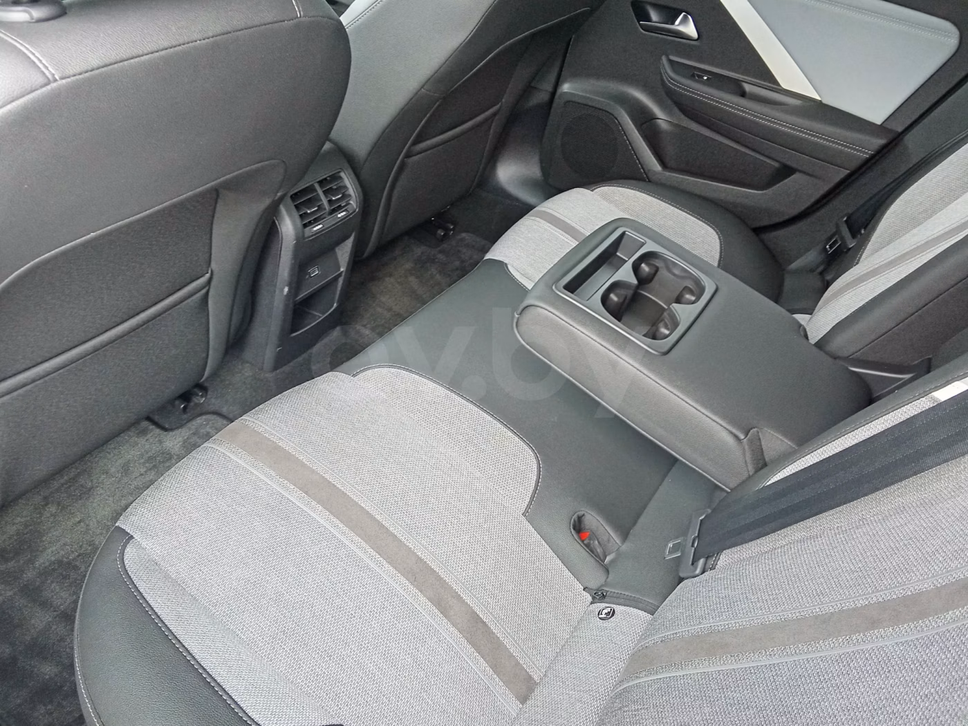 Opel Astra фото 15