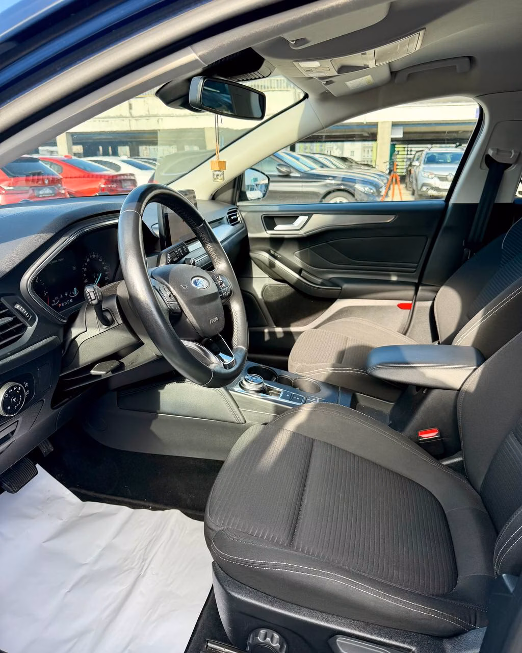Ford Focus фото 10