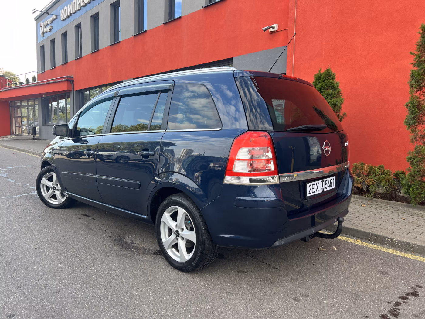 Opel Zafira фото 5