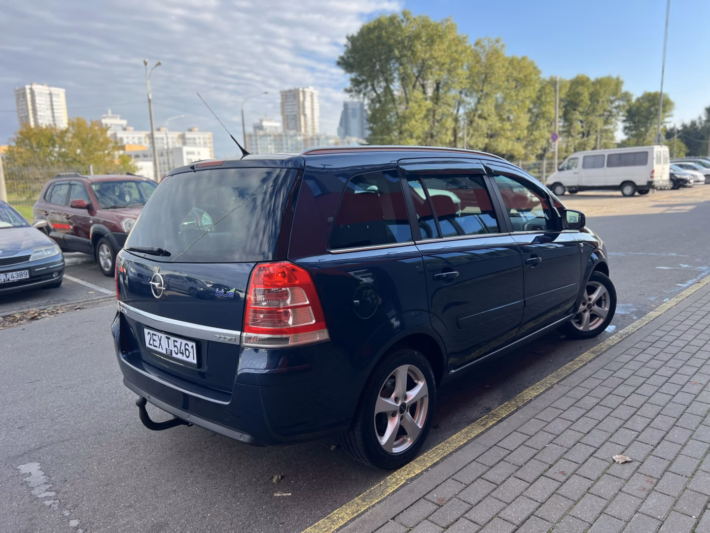 Opel Zafira фото 7