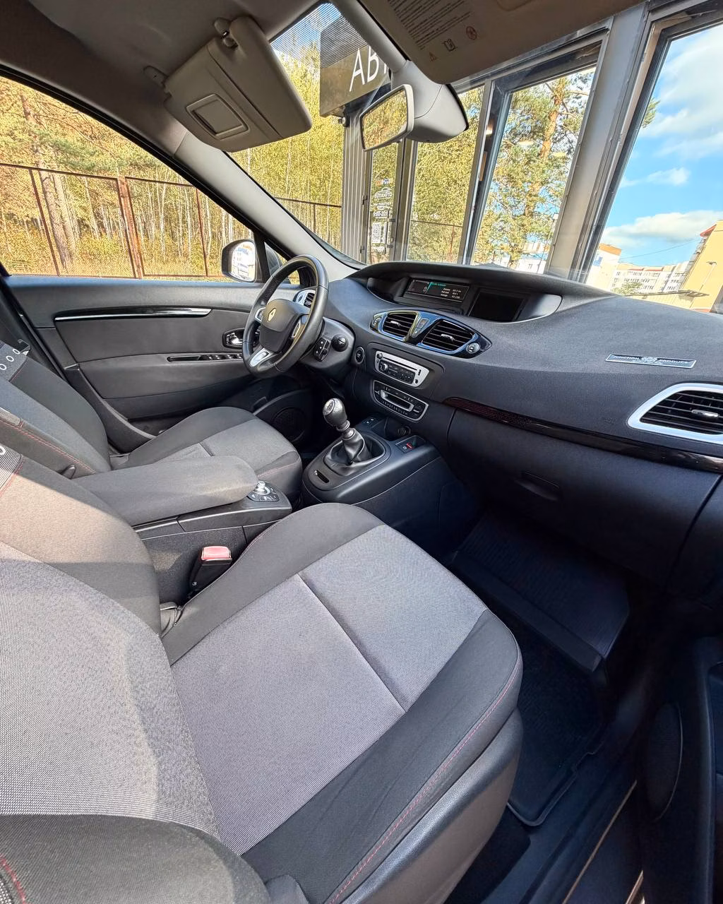 Renault Grand Scenic фото 13