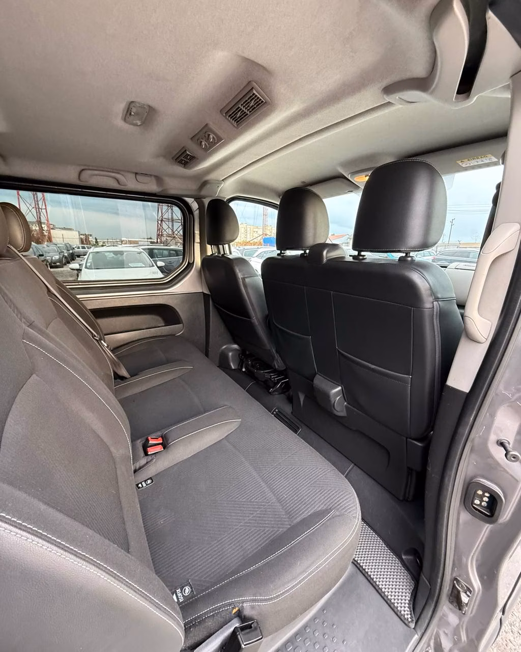Renault Trafic фото 12