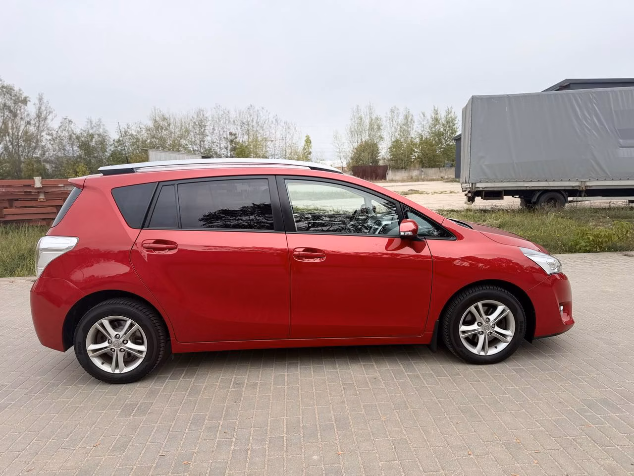 Toyota Verso фото 5