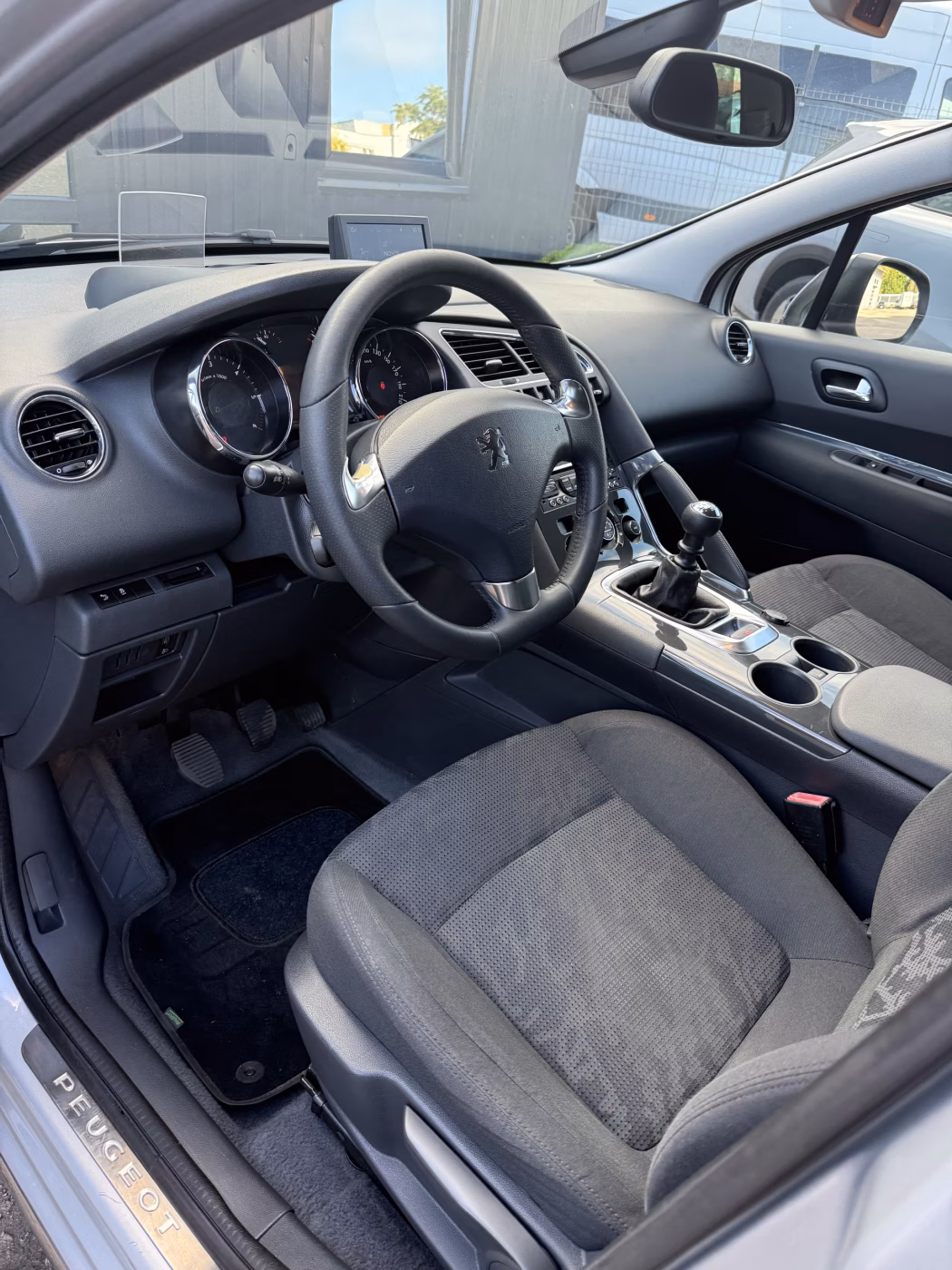 Peugeot 3008 фото 7