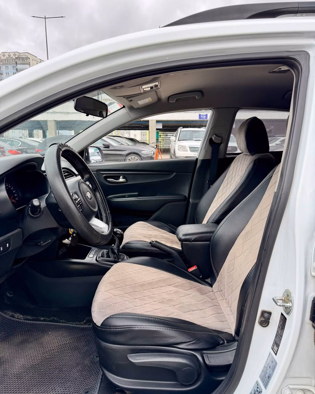 Kia Rio X (X-Line) фото 10