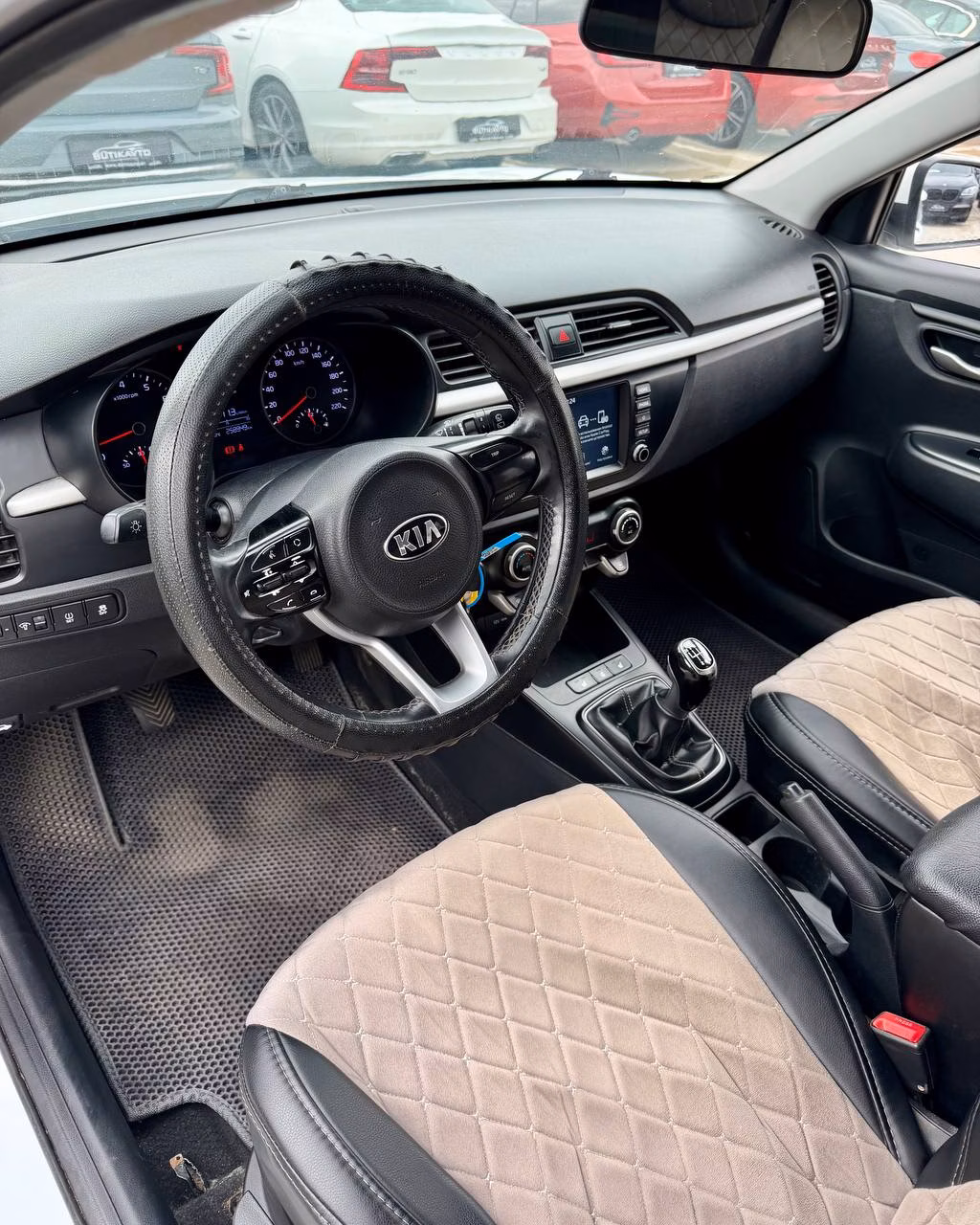 Kia Rio X (X-Line) фото 15