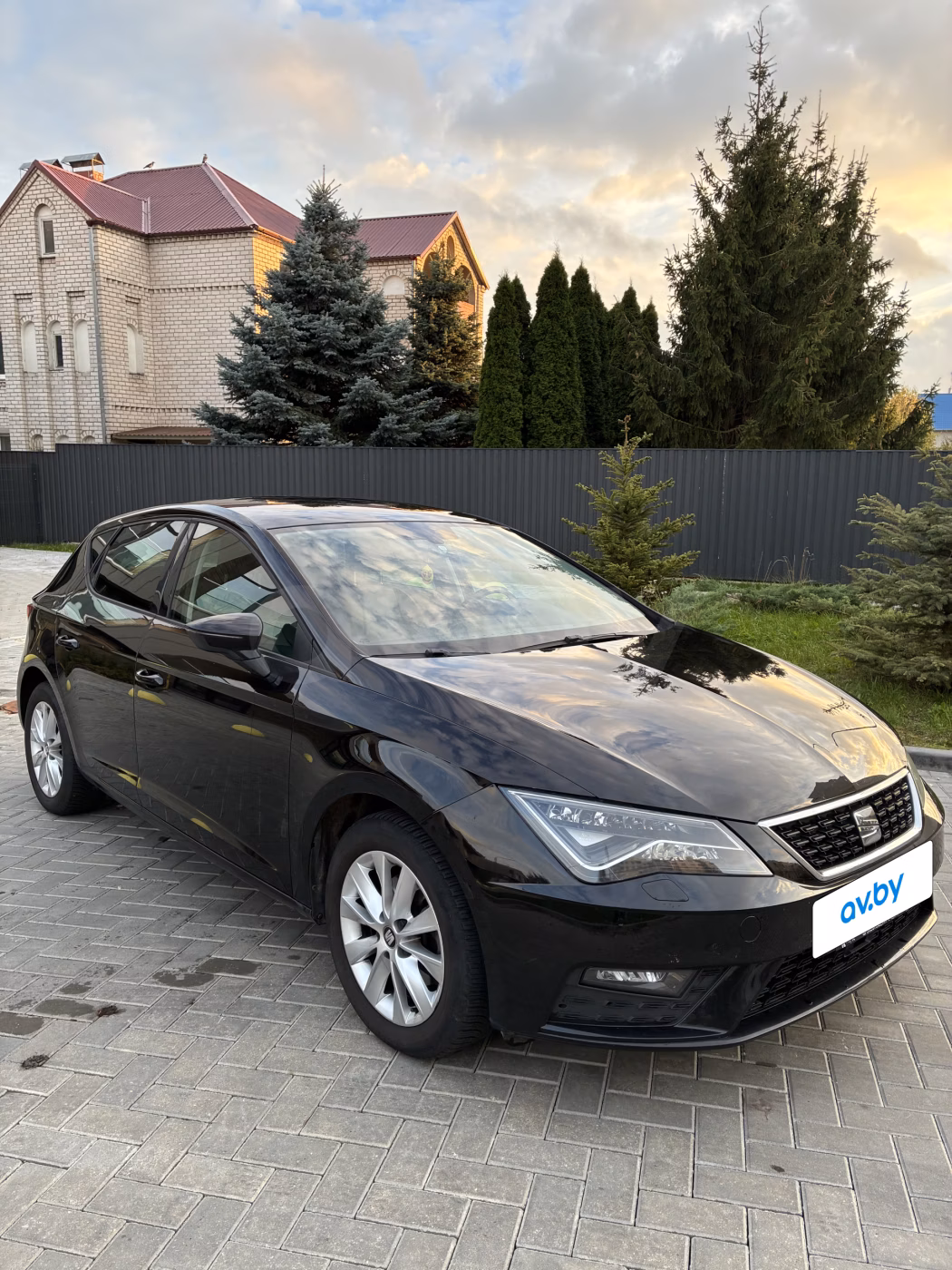 SEAT Leon фото 3