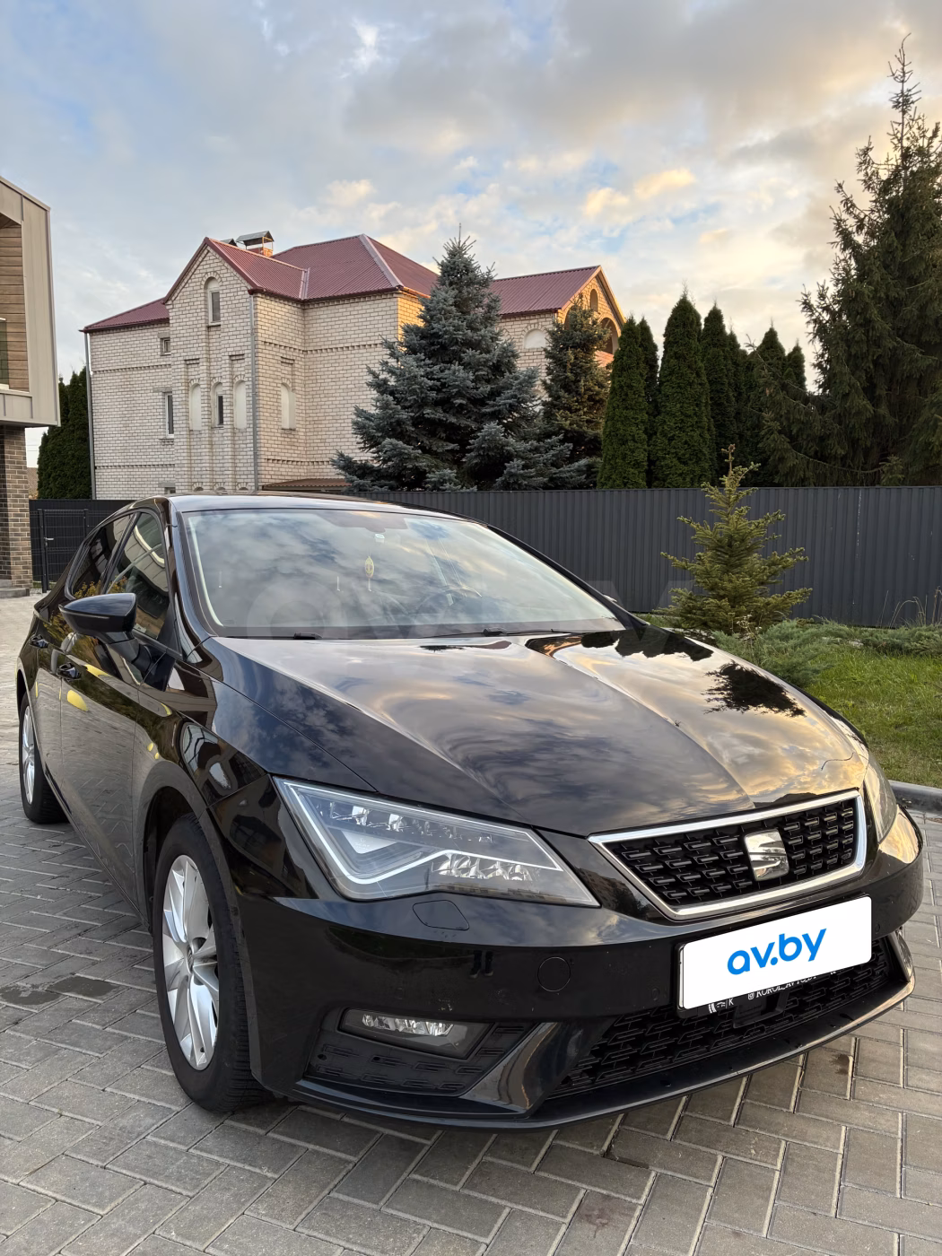 SEAT Leon фото 4