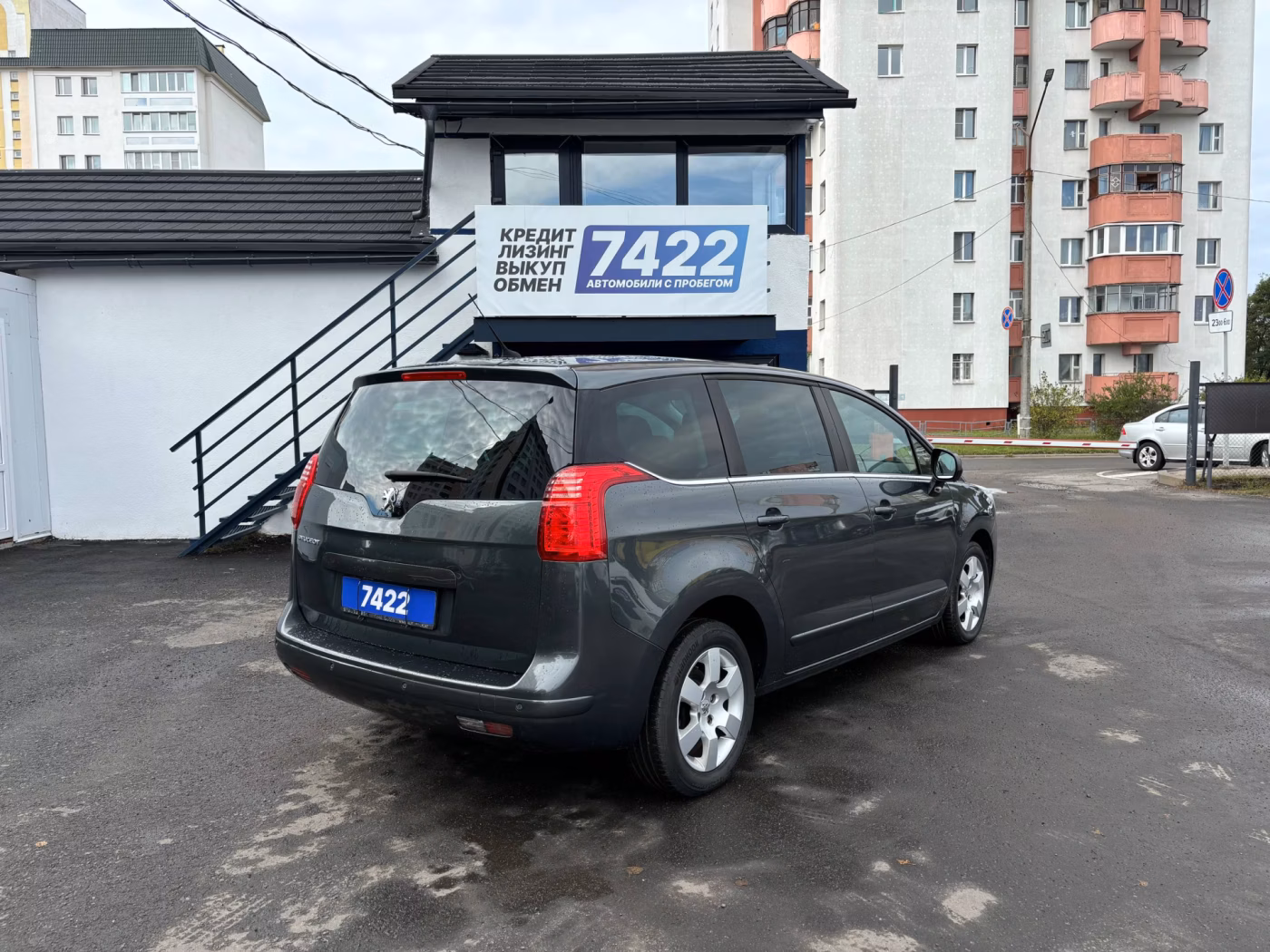 Peugeot 5008 фото 5