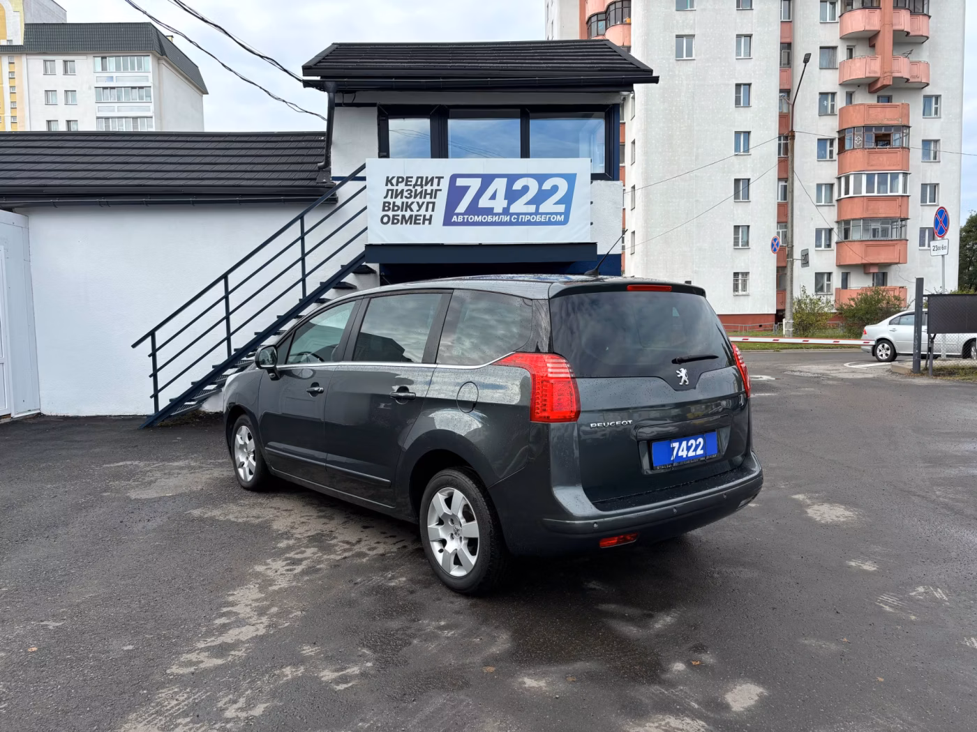 Peugeot 5008 фото 7