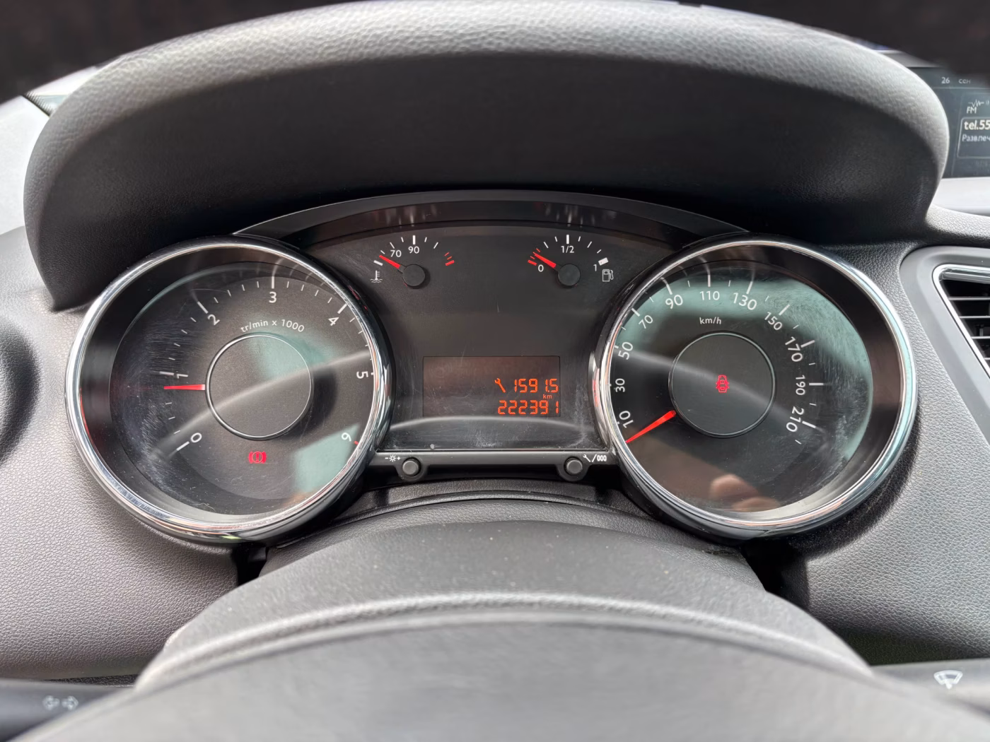 Peugeot 5008 фото 11