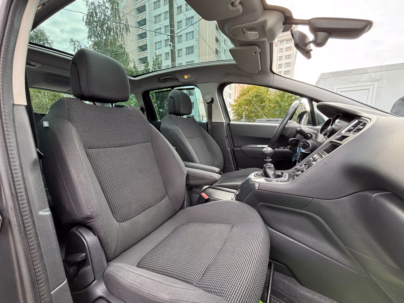 Peugeot 5008 фото 19