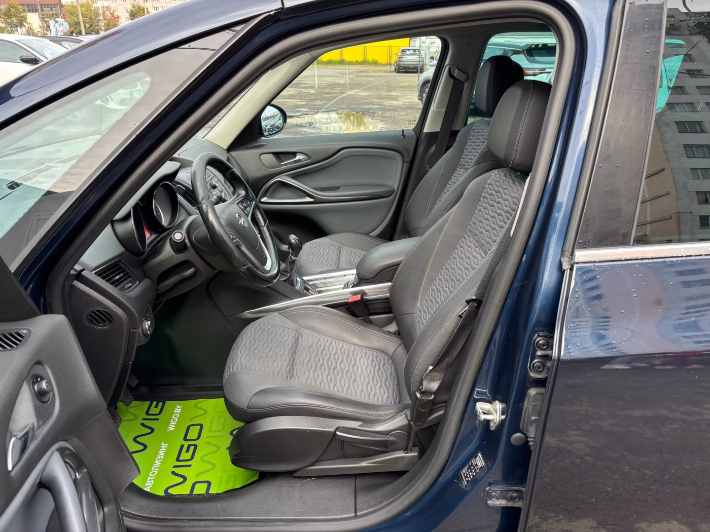 Opel Zafira фото 9