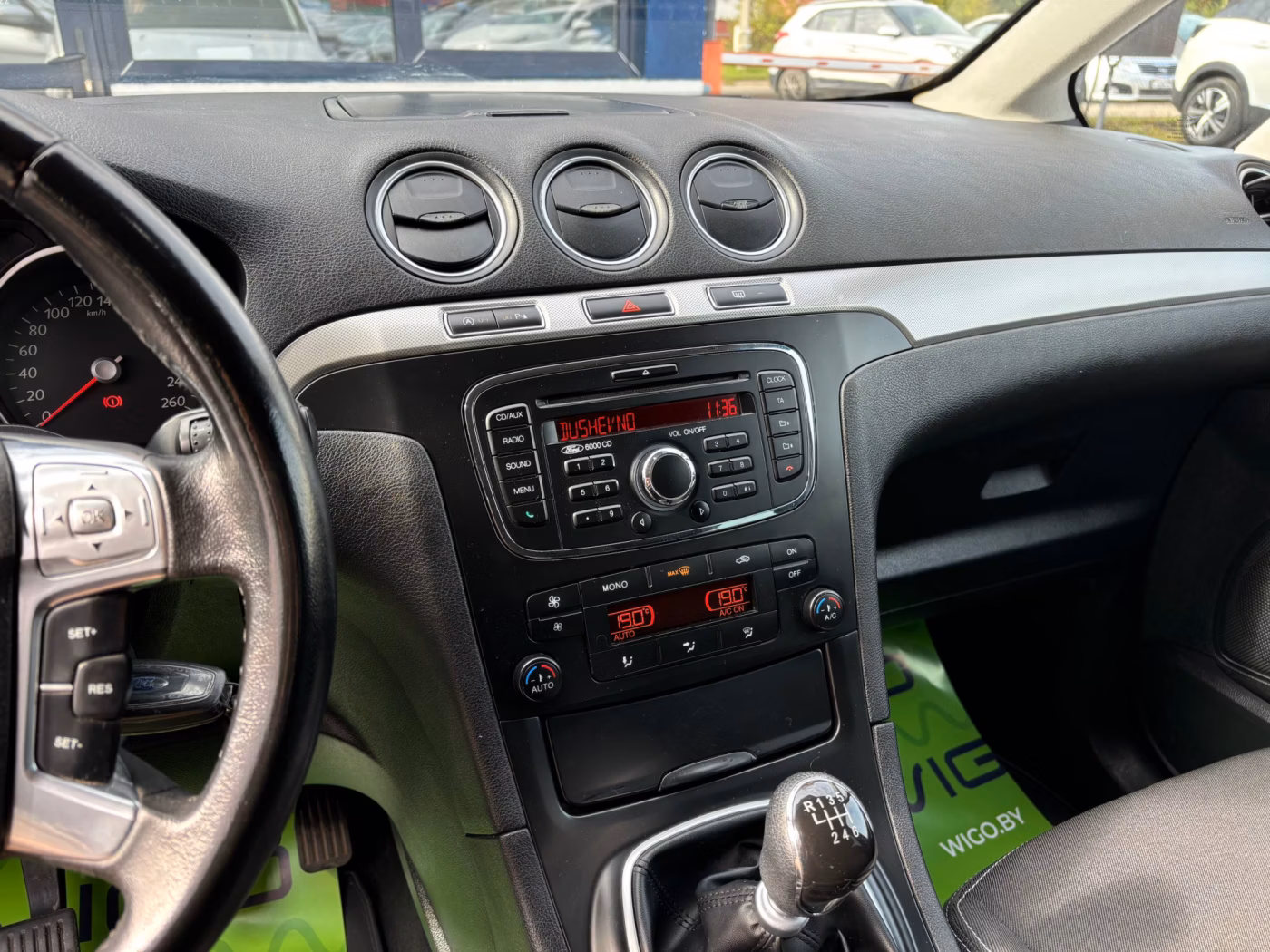 Ford Galaxy фото 12