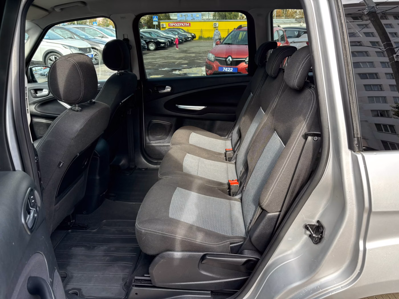 Ford Galaxy фото 16