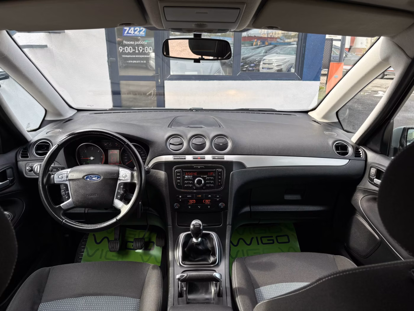 Ford Galaxy фото 17