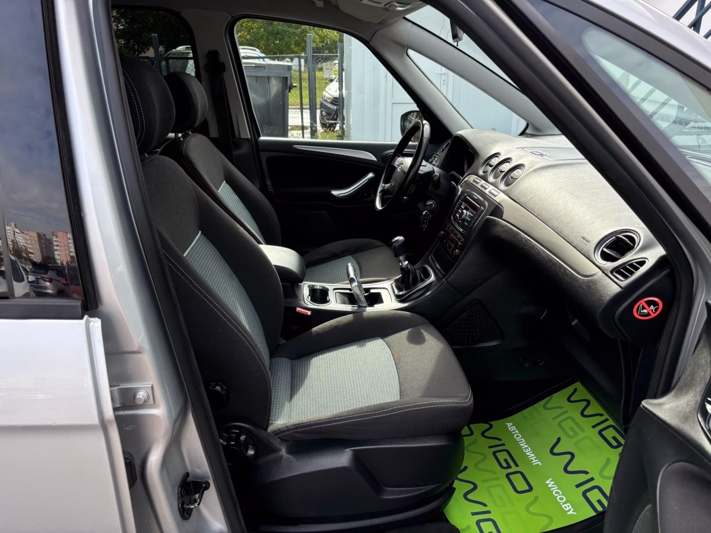 Ford Galaxy фото 19