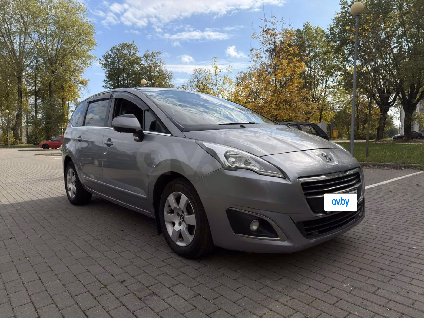 Peugeot 5008
