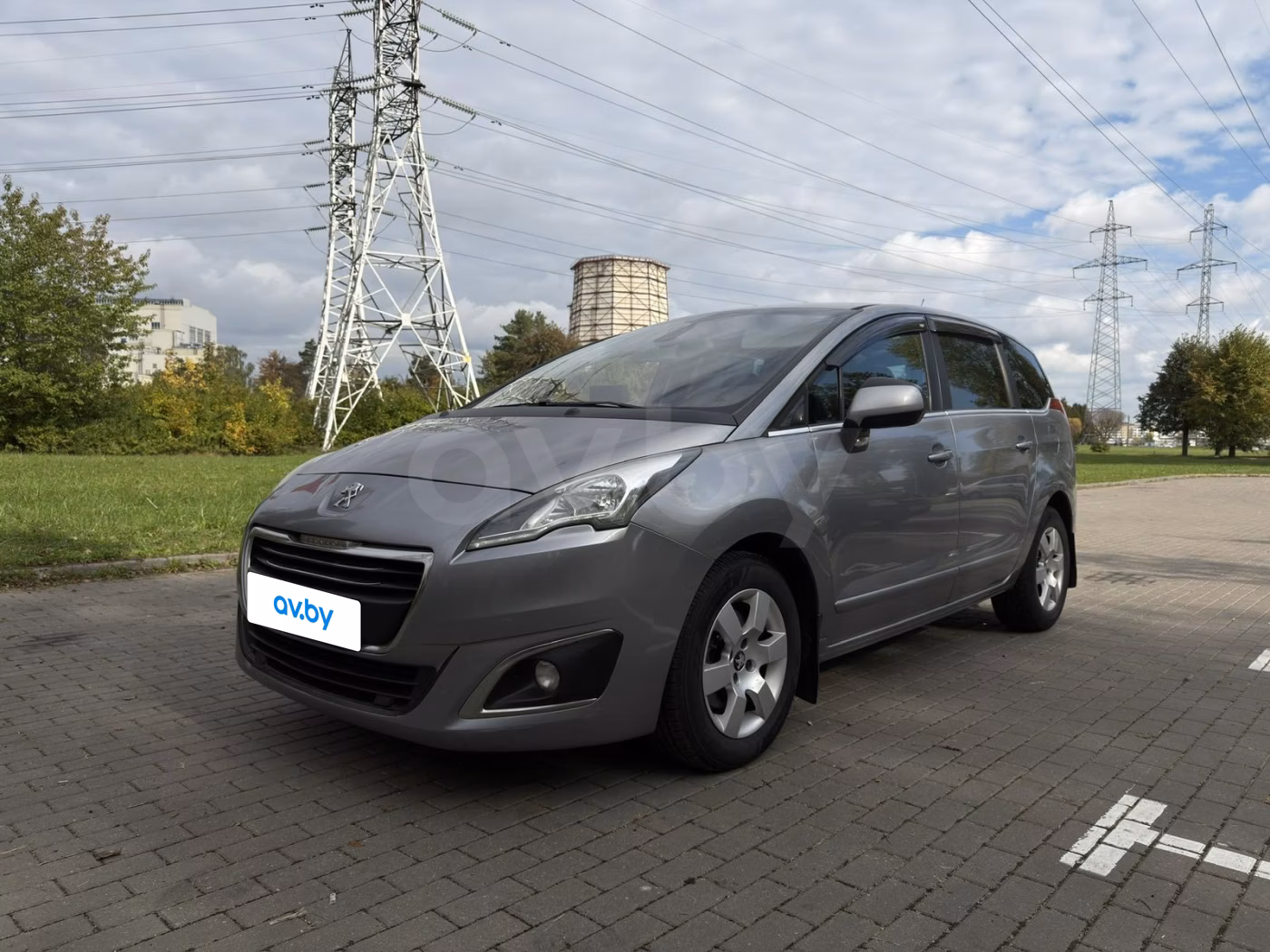 Peugeot 5008 фото 2