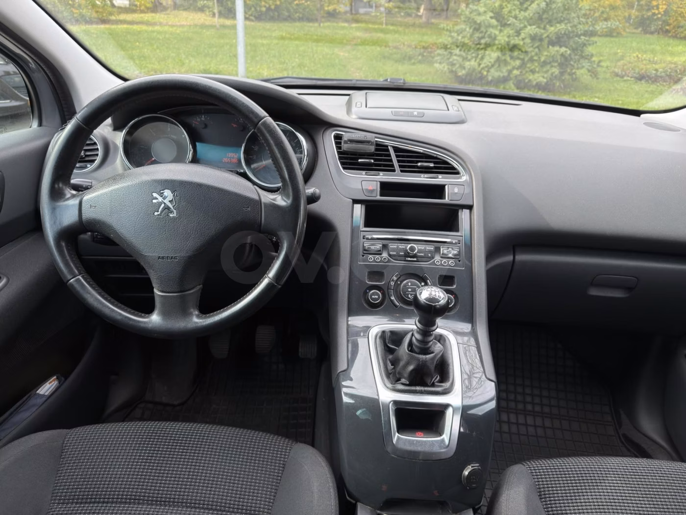 Peugeot 5008 фото 7