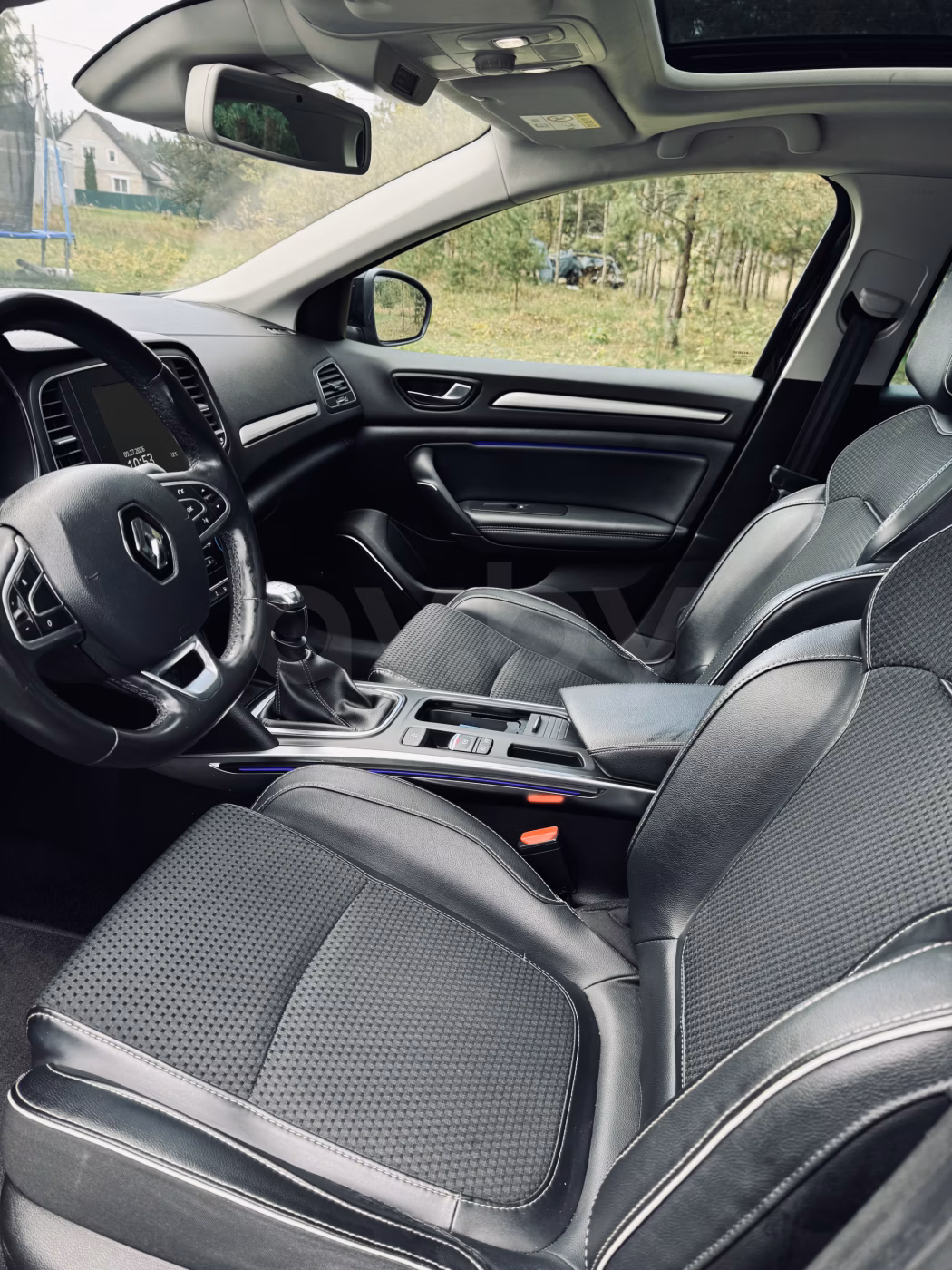 Renault Megane фото 10