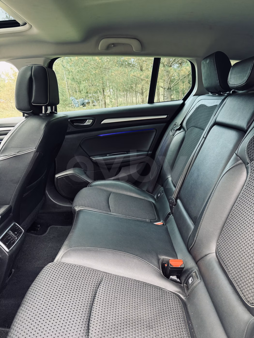 Renault Megane фото 12