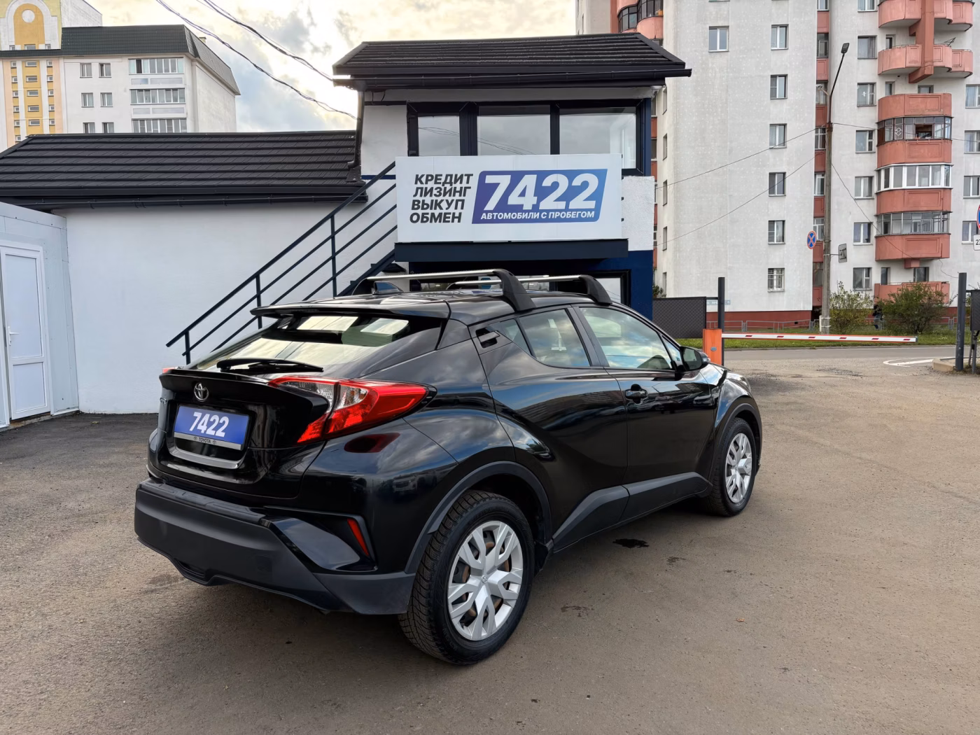 Toyota C-HR фото 5