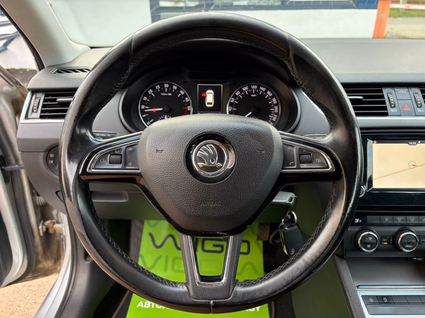 Skoda Octavia фото 10