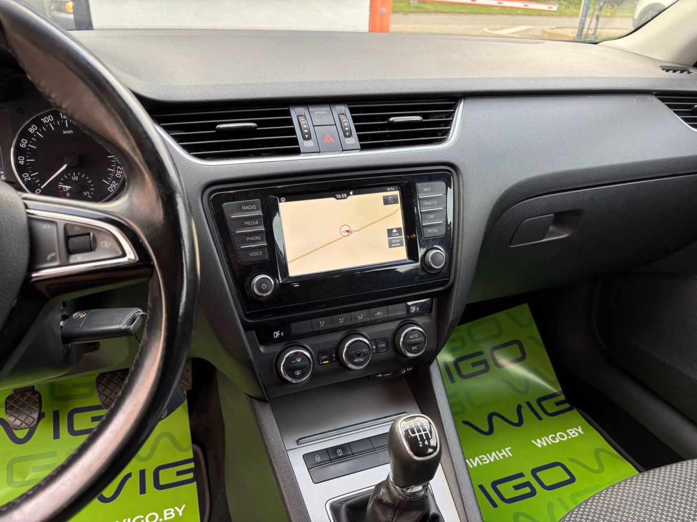 Skoda Octavia фото 12