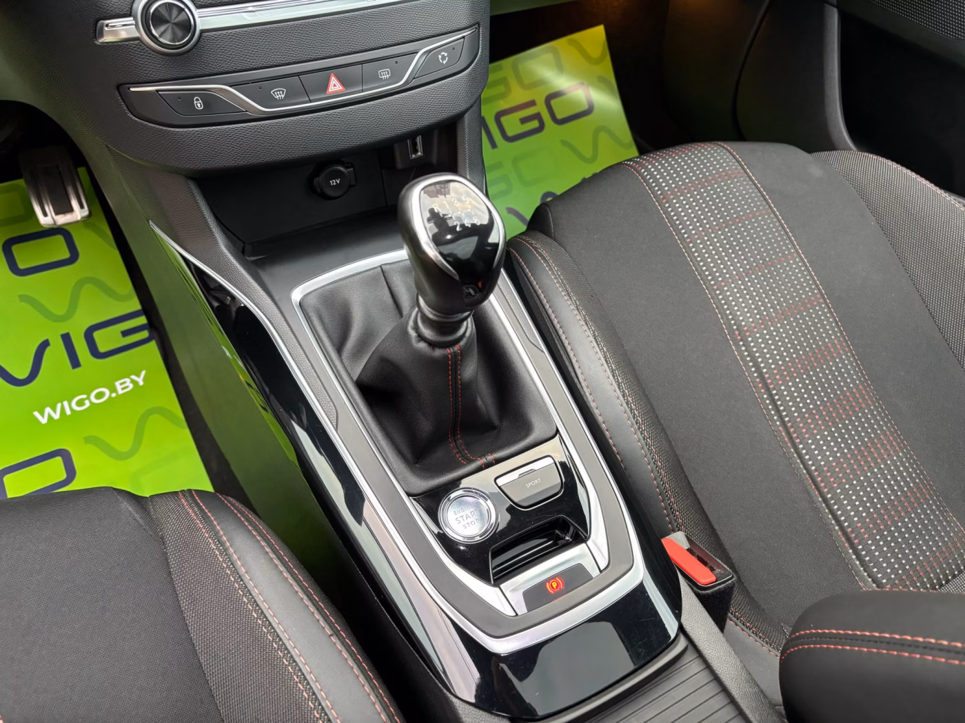 Peugeot 308 фото 13