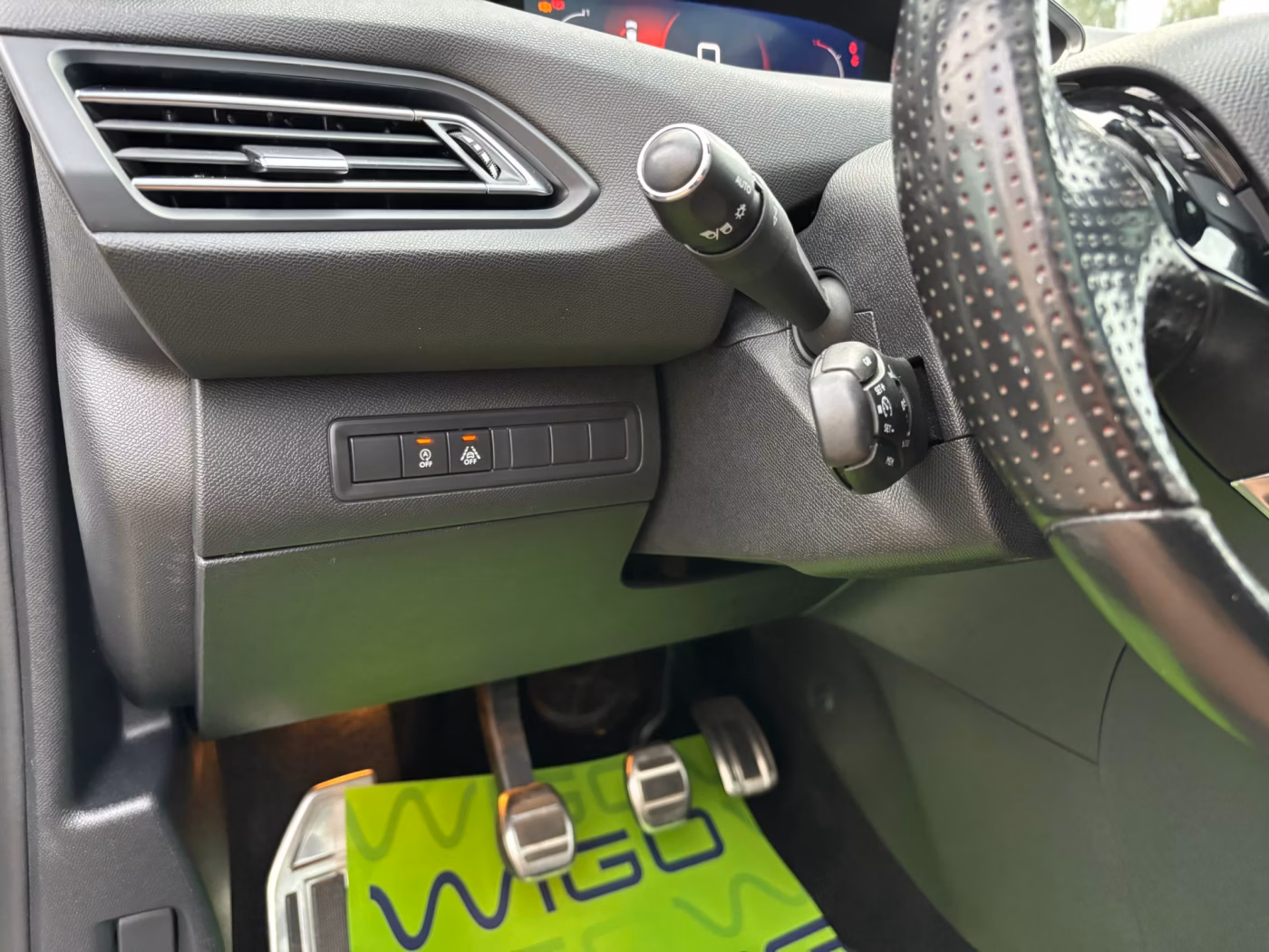 Peugeot 308 фото 14
