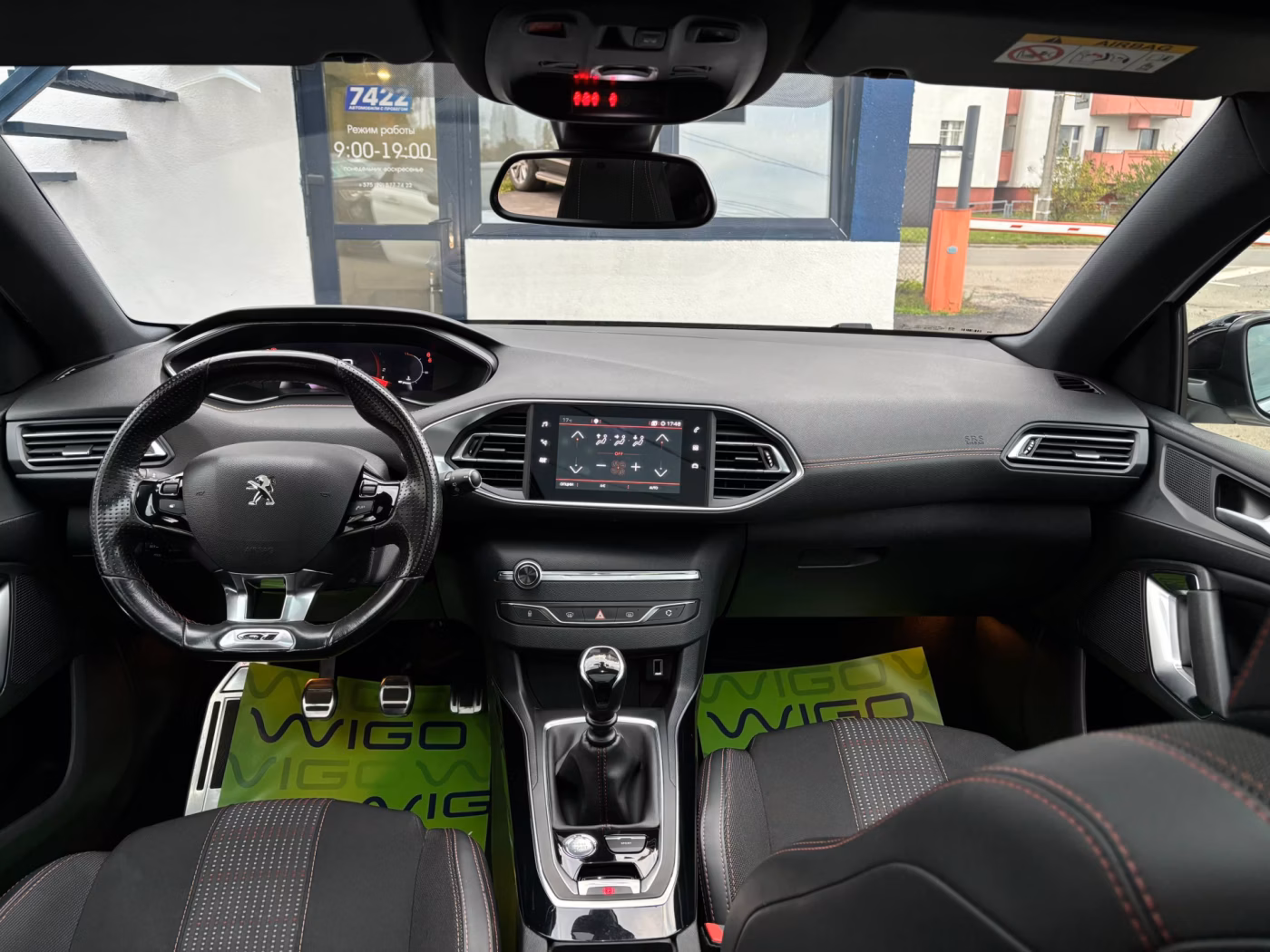 Peugeot 308 фото 17