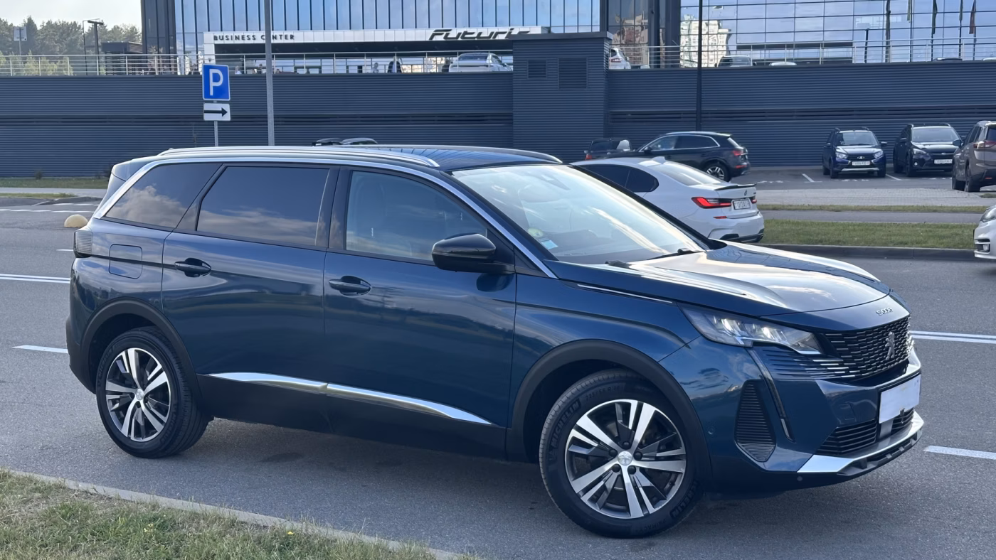 Peugeot 5008 фото 8