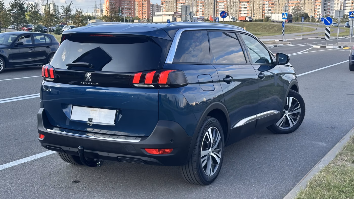 Peugeot 5008 фото 17