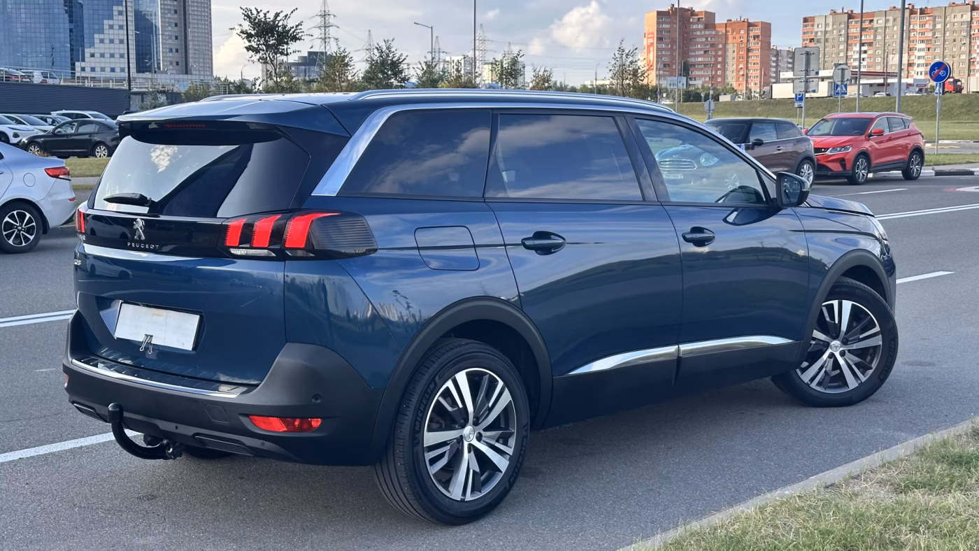 Peugeot 5008 фото 18