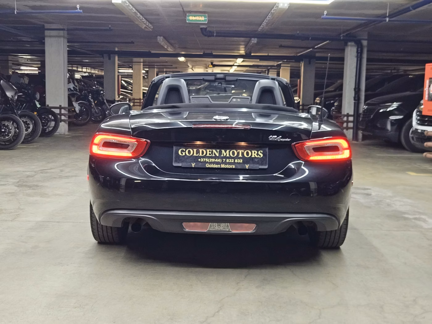 Fiat 124 Spider фото 5