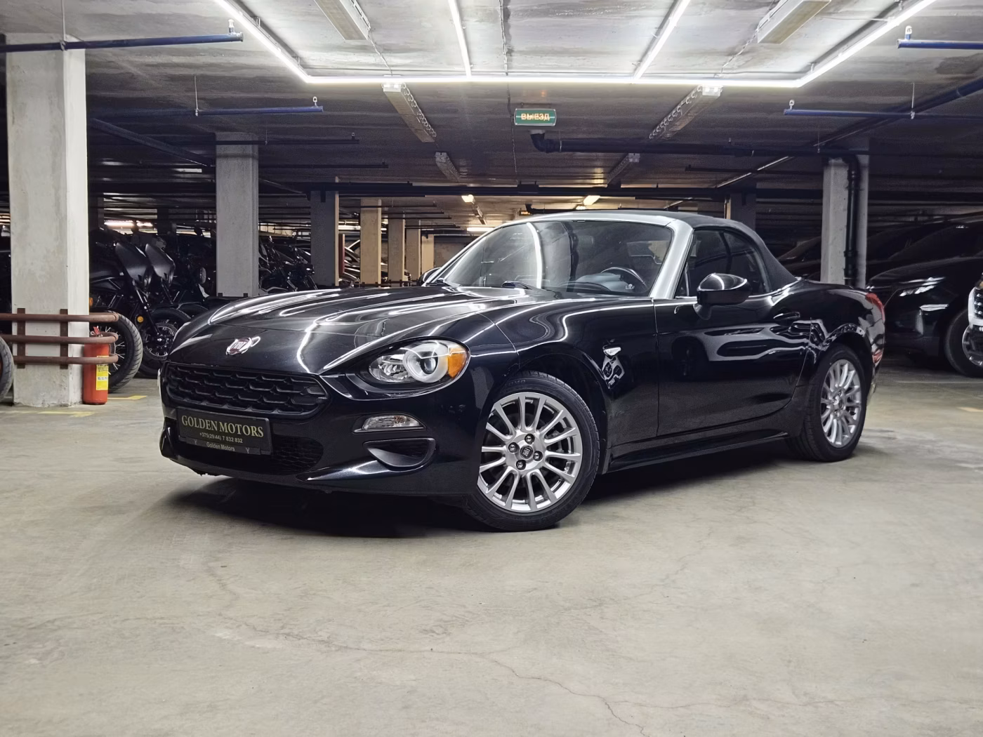 Fiat 124 Spider фото 9