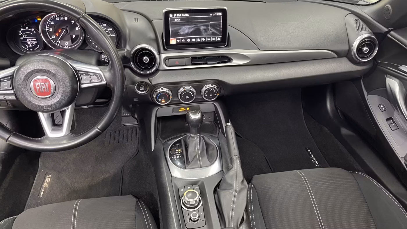 Fiat 124 Spider фото 17