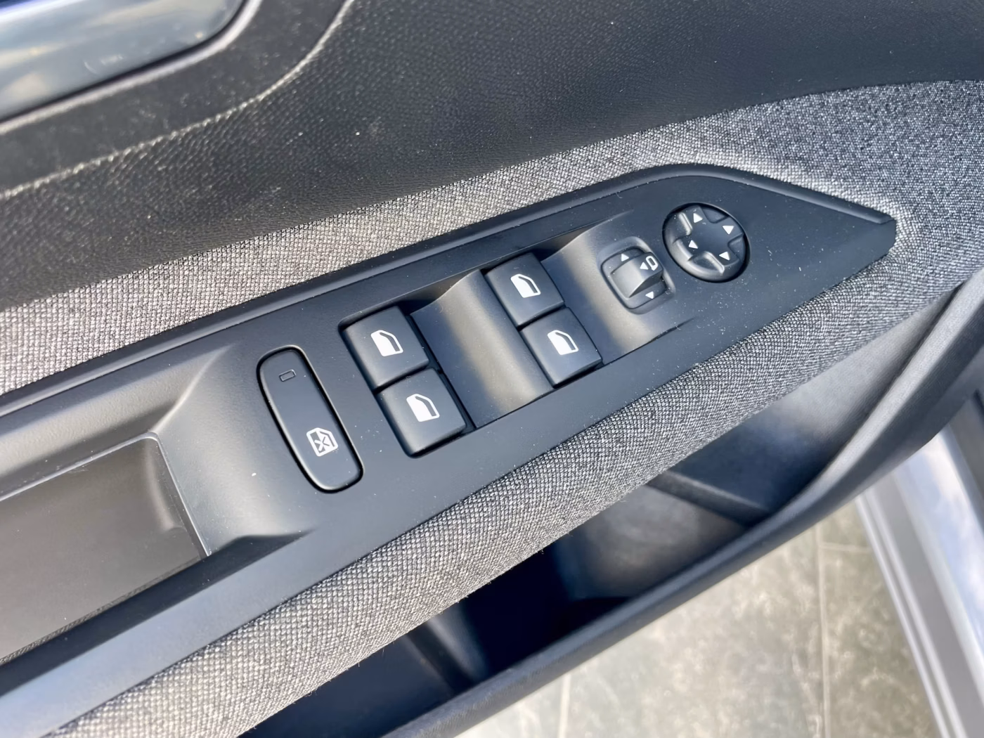 Peugeot 3008 фото 12