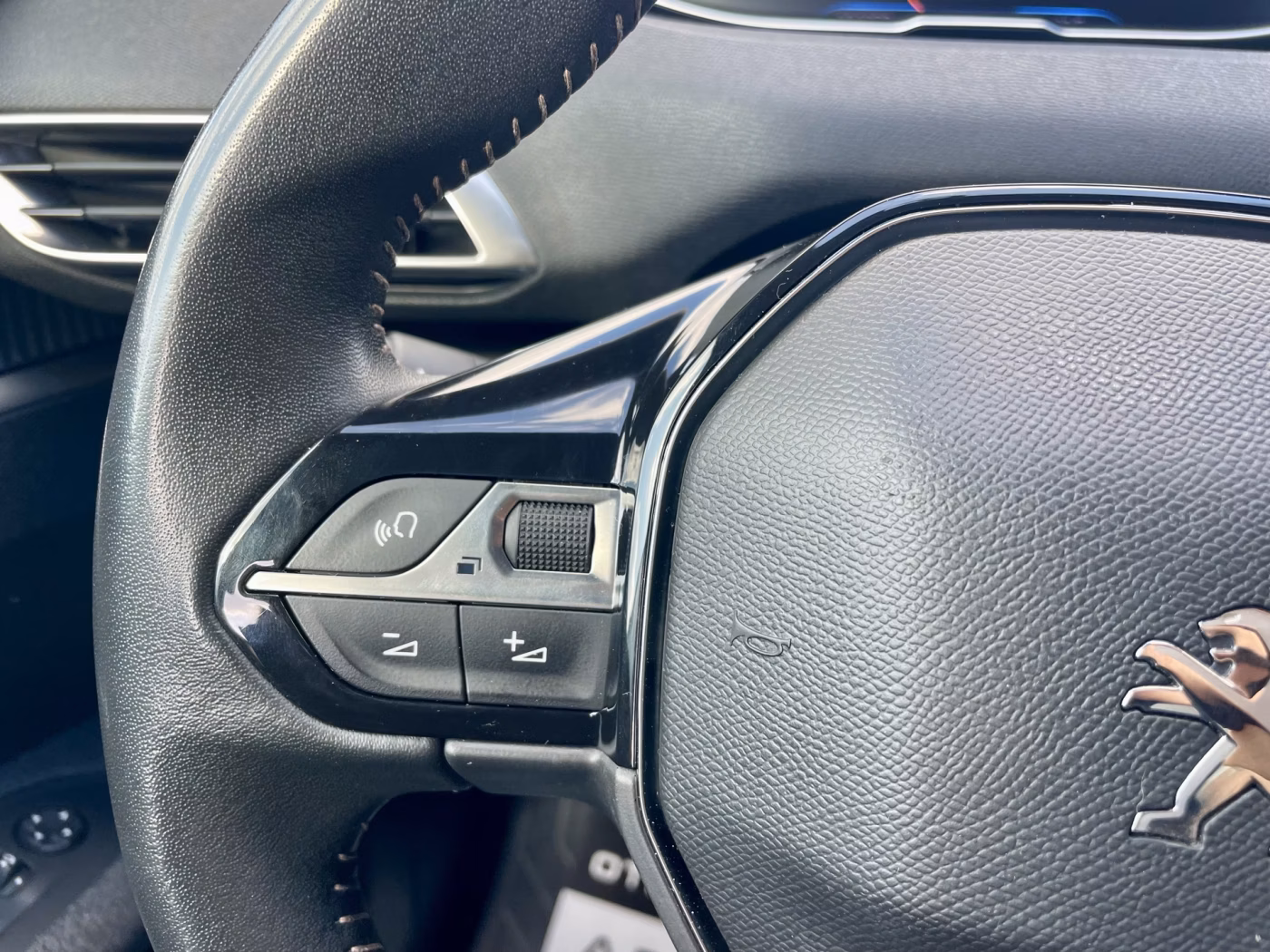 Peugeot 3008 фото 18