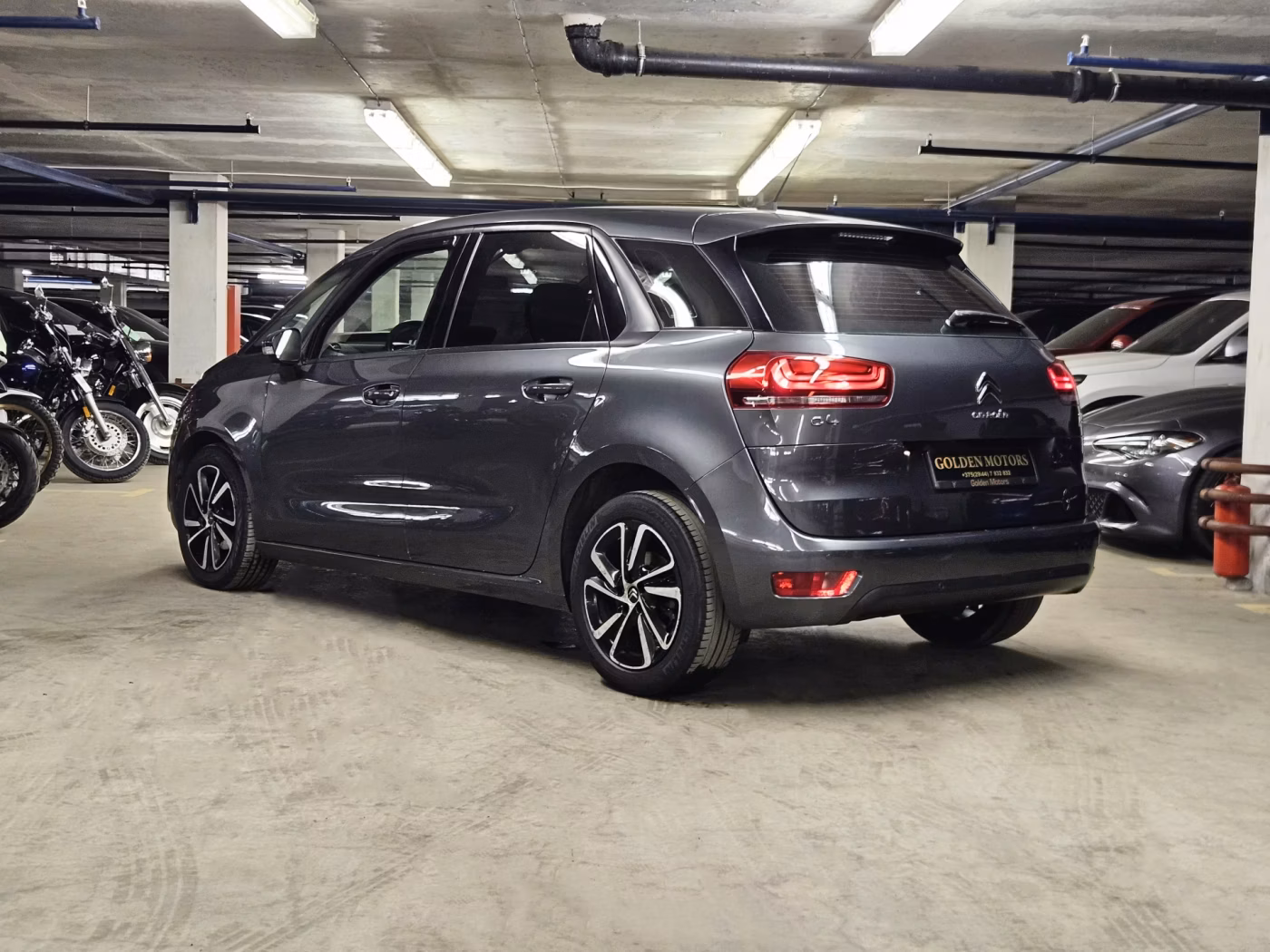 Citroen C4 Picasso фото 4