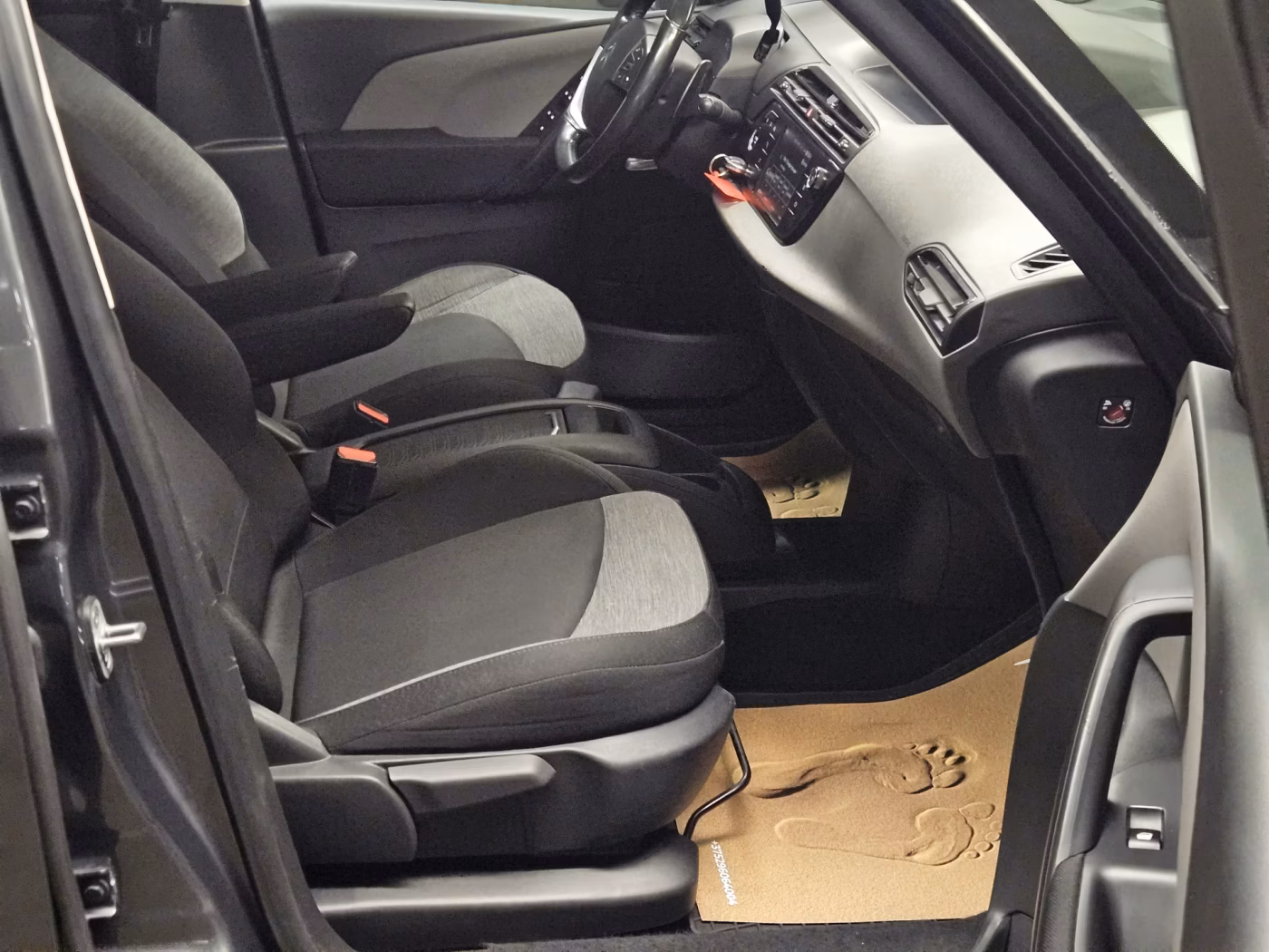 Citroen C4 Picasso фото 16