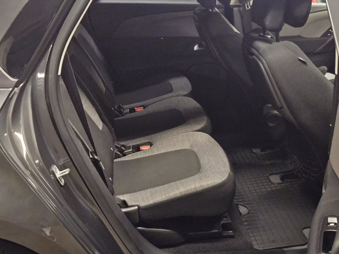 Citroen C4 Picasso фото 18